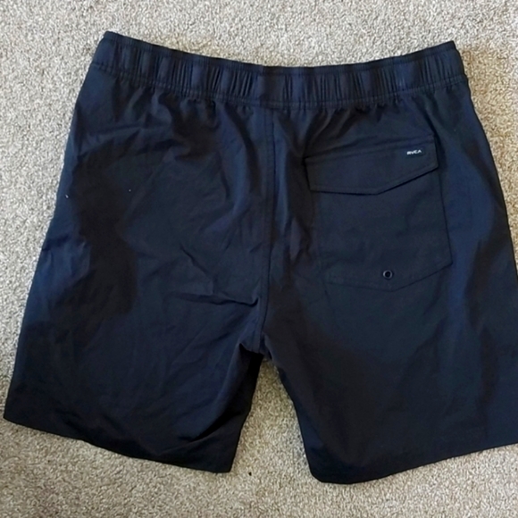 RVCA Hybrid Shorts (L) - Picture 3 of 10